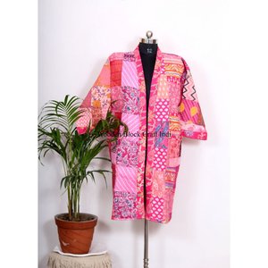 Robe de chambre kimono en soie indienne multicolore, style Kantha, vente en gros, vêtements de nuit, couleur rose, robe longue patchwork faite à la main - Product Image 3