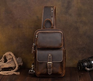 Sac de poitrine tendance en cuir véritable, design élégant, matériau respirant, durable, antivol, à une sangle, très demandé - Product Image 2