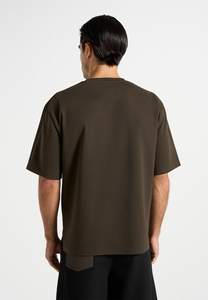 Camiseta de Jersey para Hombre, Color Marrón Sólido, Manga Corta, Cuello Redondo, Corte Regular, Estilo Casual Tejido - Product Image 5