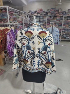 Veste d'automne-hiver en velours noir brodée Suzani, motif floral, coupe-vent, respirante, écologique, pour femme, cadeau - Product Image 6