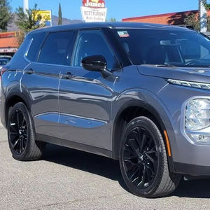 Mitsubishi Outlander SE FWD d'occasion 2022 - Product Image 1