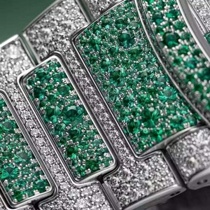 Reloj de Lujo para Mujer, de Acero Inoxidable, con Diamantes, Analógico, de Cuarzo, Esfera Redonda de 38 mm, Cierre Desplegable, Correa de Brazalete, Color Verde Esmeralda - Product Image 5