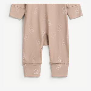 Mameluco ajustado de modal y elastano con estampado de oso, manga larga y broches para bebé recién nacido unisex, ODM Vietnam - Product Image 4