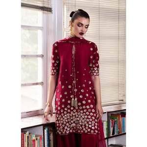 Ensemble de costume de soirée taille XL avec broderie et travail de séquence - Product Image 6