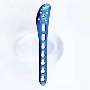 Materiales Ortopédicos de Bloqueo Óseo: Placa Femoral y Tornillos para Implantes Óseos - Product Image 1