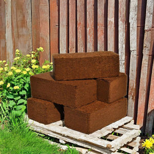 Turba de coco orgánica 100% más vendida, bloque de cocopeat de 5kg de alto grado, directo del fabricante, polvo de cocopeat DE LA India - Product Image 1