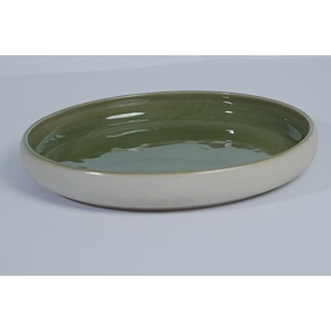 Assiettes en céramique blanche de la marque Agung Keramik, style Japandi, pour un usage quotidien, toutes tailles, non toxiques, compatibles lave-vaisselle, origine indonésienne - Product Image 1