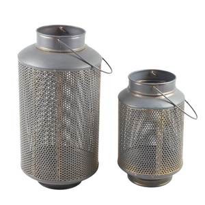 Faroles de Metal/Vidrio con Temática Navideña Vintage, Hechos a Mano, Portavelas y Portafuegos Colgantes, Decoración para el Hogar Duradera y Ecológica - Product Image 1