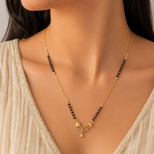 Collar Mangalsutra Geométrico de Oro Rosa de 18K con Detalles de Diamantes, Cuentas Negras, Alto Brillo, Regalo de Boda para Mujer, Joyería para Fiesta - Product Image 1