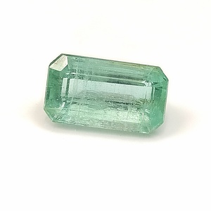Esmeralda natural nigeriana de corte esmeralda de 5.70 ct, piedra preciosa facetada suelta (7.8x13.9x6.8 mm) - Product Image 2
