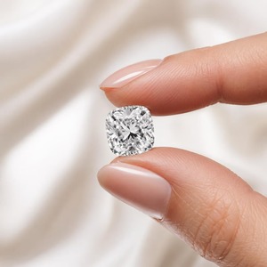 Diamante Cultivado en Laboratorio, Corte Cuadrado, Color E, 10CT, VS1, Certificado IGI, CVD 3EX, Proveedor para Distribuidores e Importadores Globales de Diamantes - Product Image 5