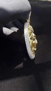 Colgante de Lujo para Hombre, Diseño León Rugiente, con Moissanita VVS, Plata de Ley Chapada en Oro, Estilo Hip Hop, Joyería de Declaración para Raperos - Product Image 5