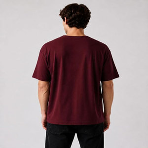 เสื้อยืดแขนสั้นสีแดงเบอร์กันดีสำหรับผู้ชาย คอกลม ทรงปกติ ผ้าคอตตอนเจอร์ซีย์ ลำลอง ผ้าถัก ยับยาก แห้งเร็ว ปรับแต่งได้ - Product Image 1