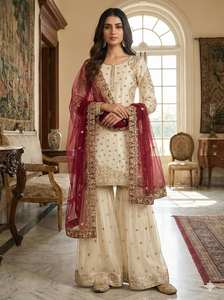 Traje Sharara de Seda con Bordado Intenso, Kurti de Manga Larga y Dupatta – Atuendo Festivo para Bodas - Product Image 4