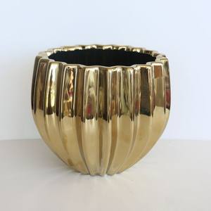 Centro de Mesa Decorativo de Metal Dorado Mate Moderno y Elegante de Alta Calidad al por Mayor, Florero de Aluminio Personalizado para Bodas - Product Image 4