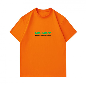 ไนมัต อบบาส อินดัสทรีส์เสื้อยืดคอกลมแขนสั้นสีเข้มสำหรับผู้ชายทรงปกติพิมพ์ลายตัวอักษรสไตล์ลำลอง - Product Image 2