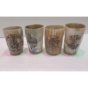 Personalizado exquisito Vintage oso bebiendo Koi taza hecha a mano cuerno Natural corto antiguo tallado estilo Animal negocio perfecto - Product Image 1