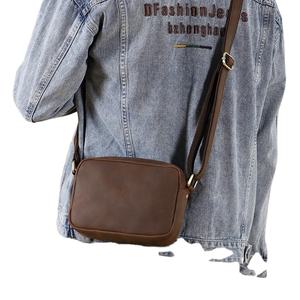 Custom Logo Vintage Candy Leather Men's Crossbody Shoulder Bag Small Genuine Leather Messenger Bags for Man Spring Wholesale - Product Image 1