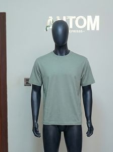 Camiseta Extra Grande de Algodón Grueso de Alta Calidad con Cuello Redondo para Hombre, Opciones de Diseño Personalizado con Serigrafía y Bordado - Product Image 4