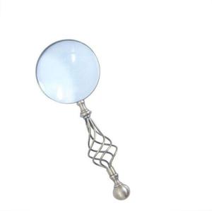 Loupe de poche de style vintage avec poignée torsadée en métal argenté antique, loupe décorative pour la lecture et la décoration de bureau - Product Image 1