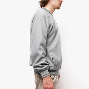 Sudadera con capucha unisex roja con cremallera, estilo deportivo, puños acanalados y diseño llamativo para hombre - Product Image 3