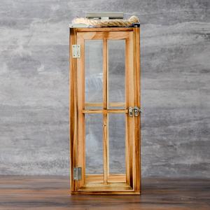 Lanterne en forme de maison en cuivre avec panneaux en verre et design cheminée pour la décoration intérieure ou les espaces de vie - Product Image 4