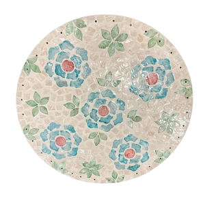 Exclusivo Salvamantel de Nácar Boho con Diseño de Conchas para Bodas Costeras y Eventos de Lujo - Product Image 2
