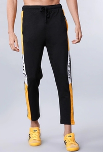 Pantalones Deportivos Negros de Algodón para Hombre con Franja Lateral Amarilla, Cordón Ajustable, Cintura Elástica, Estilo Casual, Logotipo de la Marca en la Pierna Izquierda, para Invierno - Product Image 6