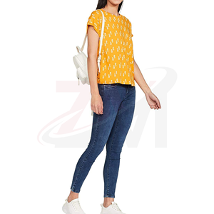 Camiseta de Manga Corta con Cuello Redondo y Estampado Geométrico Amarillo para Mujer, Informal, de Primavera/Verano, Tejida en Algodón Transpirable, Corte Regular - Product Image 5