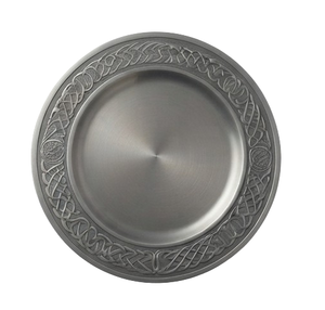 Assiette de service décorative en métal argenté avec bordure gravée pour la restauration, les hôtels et la cuisine - Product Image 3