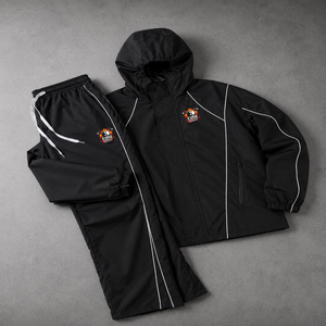 Conjunto Deportivo Personalizado – Chaqueta y Pantalones Deportivos al por Mayor – Ropa de Entrenamiento Personalizada para Equipos - Product Image 1