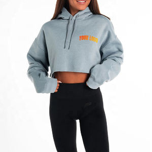 Hoodie court pour femme en gros, bleu clair, épaules tombantes, manches longues, imprimé lettres sur le devant, en mélange de coton tricoté, décontracté, pour l'automne - Product Image 4