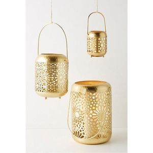 Juego de Faroles de Metal Dorado Estilo Marroquí, Portavelas Decorativo Calado, Lámpara Colgante para Decoración de Bodas y Hogar, Centro de Mesa - Product Image 1