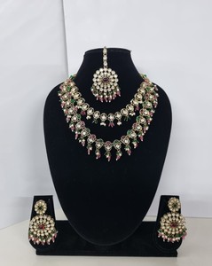 ชุดเครื่องประดับมินต์กรีนเซอร์คอนทำมือ ประกอบด้วยสร้อยคอแบบโชคเกอร์และเครื่องประดับศีรษะแบบมังติกะ สไตล์ชาติพันธุ์ปากีสถาน ชุบทองโบราณ ประดับด้วยกุนดัน สำหรับผู้หญิง - Product Image 4