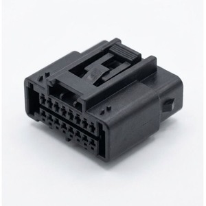 Fábrica de moldes de inyección de plástico especializada en optimización de piezas de PBT GF30, componentes plásticos, moldeo de acabado multimaterial de PC. - Product Image 3
