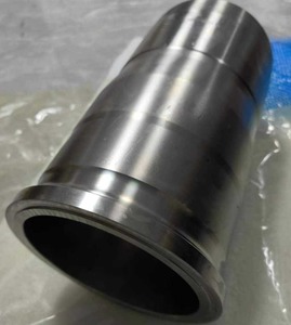 SANTOSH AUTO 113/310 Camisa de Cilindro OEM 1114035 Piezas de Motor Diésel de Calidad Premium para Motores de Camiones y Autobuses de Uso Pesado - Product Image 1