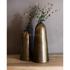 Artisan Made Metal Flower <b>Vase</b> Showcasing Skilled Craftsmanship For Luxury Home Decor - Product Image 6