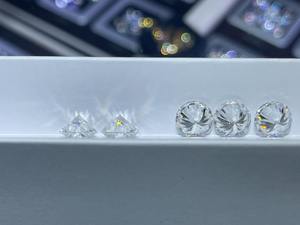 Diamants de taille melee cultivés en laboratoire CVD HPHT, taille 0,9-3,0 mm, certifiés IGI, taille brillante, pierres brutes pour la fabrication de bijoux, fabricant indien - Product Image 3