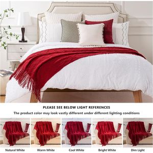 Coperta Decorativa Natalizia Rossa 127x15 cm Stile Boho per Divano, Letto e Soggiorno - Product Image 3