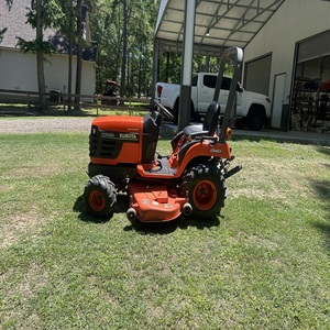 En Stock: Tractor Cortacésped KUBOTA con Motor Diésel y Recolector de Césped. Compre Hoy para Entrega Rápida - Product Image 2