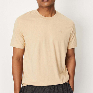Camiseta de Algodón para Hombre, Diseño Ligero y Transpirable, Ajuste Cómodo y Elegante para Uso Diario - Product Image 5