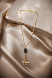 Collar personalizado chapado en rodio con colgante de mano Hamsa negra, cadena con borlas de perlas de agua dulce, amuleto de joyería, regalo para mujer - Product Image 3