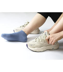 Calcetines de Vestir para Hombre, Transpirables, Suaves, de Alta Calidad, Ecológicos, Anti-Olor, con Diseño de Dibujos Animados, Cómodos, Elásticos y de Secado Rápido - Product Image 2