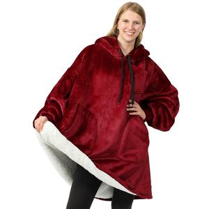 Couverture à capuche personnalisée en molleton Sherpa surdimensionné avec poche géante pour femmes et hommes - Product Image 1