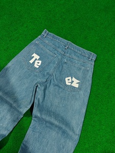 Jeans Streetwear Personnalisés Brodés en Gros pour Hommes – Coupe Droite Y2K, Baggy, Délavé à l'Acide, Vintage, Grandes Tailles - Product Image 4