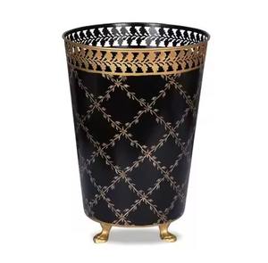 ถังขยะโลหะสไตล์มินิมอลสำหรับห้องนั่งเล่น ช่วยเสริมสร้างการออกแบบตกแต่งภายในอย่างชาญฉลาด - Product Image 2