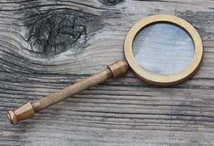 Loupe de lecture et d'inspection portative avec poignée en laiton finition antique - Product Image 3