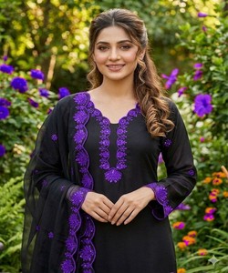 เสื้อปาเตียลาผ้าเครปไหมปักลายประณีต พร้อมผ้าคลุมไหล่ สไตล์ลำลอง ราคาขายส่ง เสื้อผ้าชาติพันธุ์ สีม่วง - Product Image 3