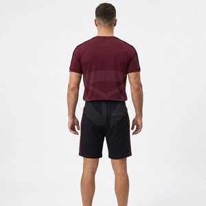 Ensemble t-shirt et short pour homme, coupe décontractée, conçu avec un tissu doux pour la maison, les sorties décontractées, la mode estivale - Product Image 3