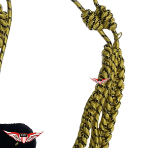 Aiguillette dorée et noire avec épaulettes sur fond noir, Aiguillette torsadée avec pointe dorée métallique - Product Image 5